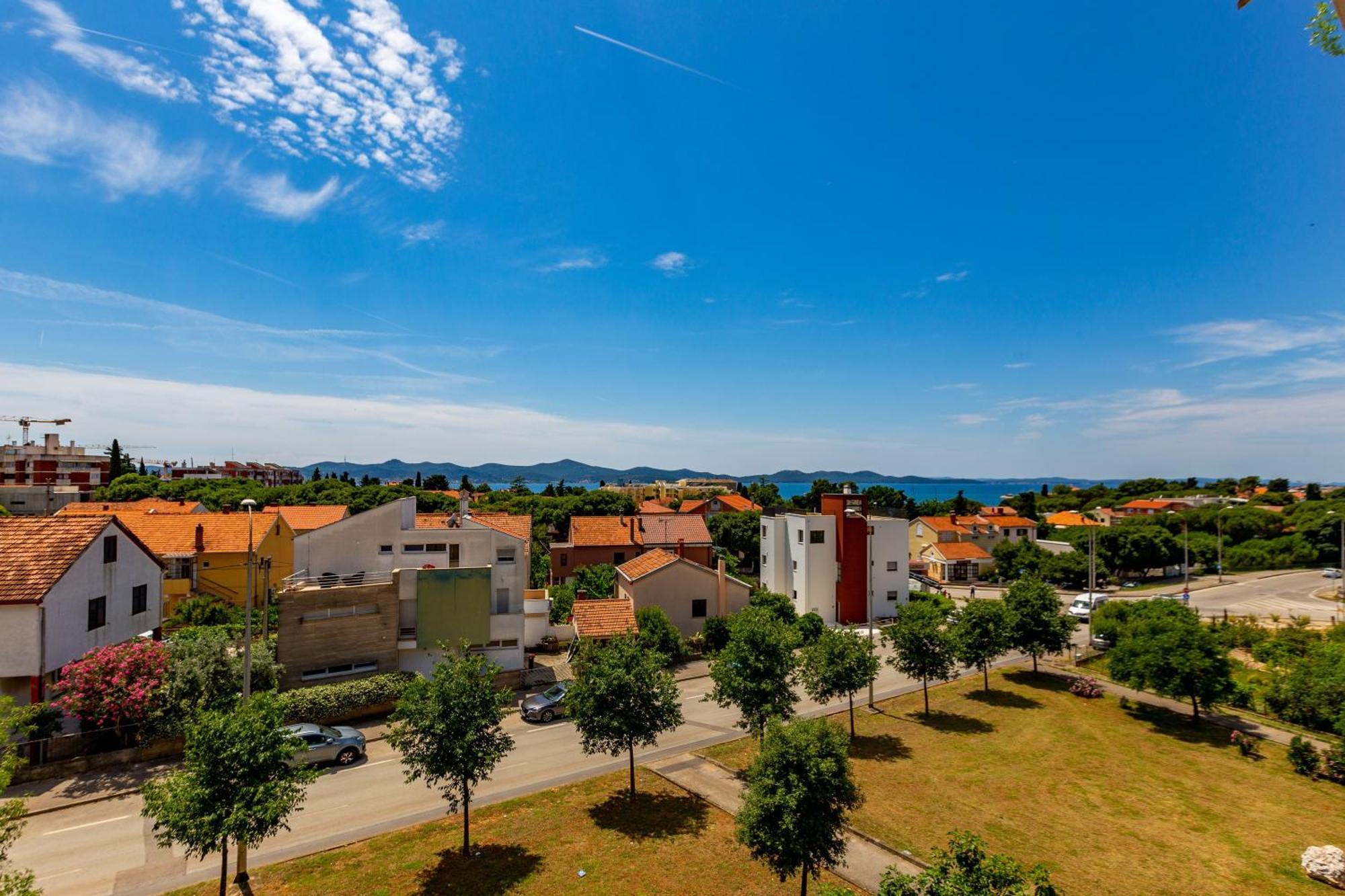 Apolon 2Bdr Apartment With Balcony Zadar Exterior photo